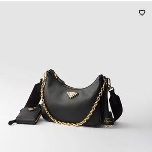 Prada Re-Edition 2005 Saffiano leather bag